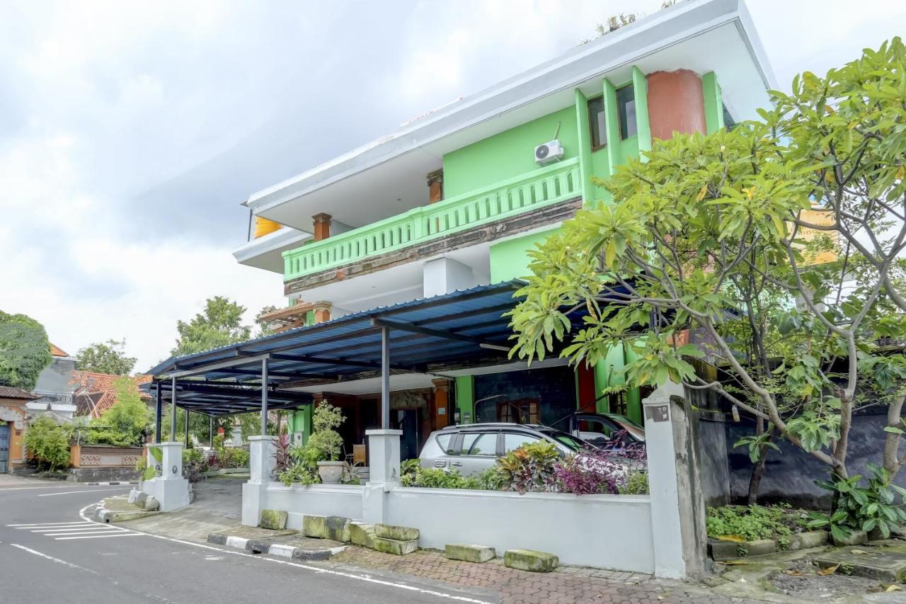 Oyo 90089 Hotel Satria Syariah دنباسار المظهر الخارجي الصورة