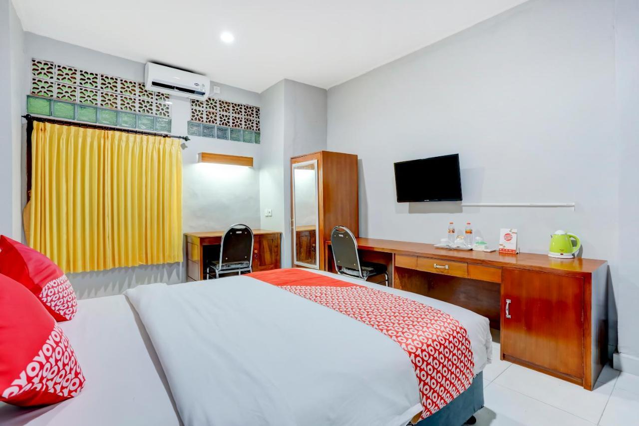 Oyo 90089 Hotel Satria Syariah دنباسار المظهر الخارجي الصورة
